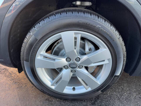 2019 Audi Q5 quattro Premium Plus 45 TFSI