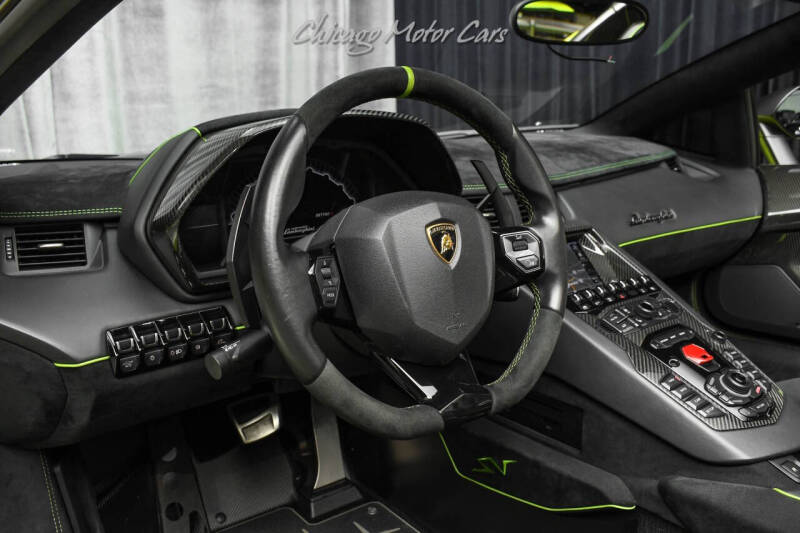 2016 Lamborghini Aventador LP 750-4 SV