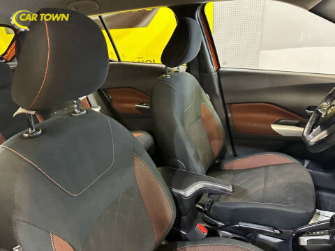 2020 Nissan Kicks SR