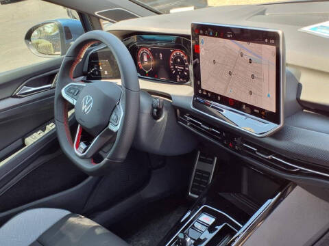 2025 Volkswagen Golf GTI SE