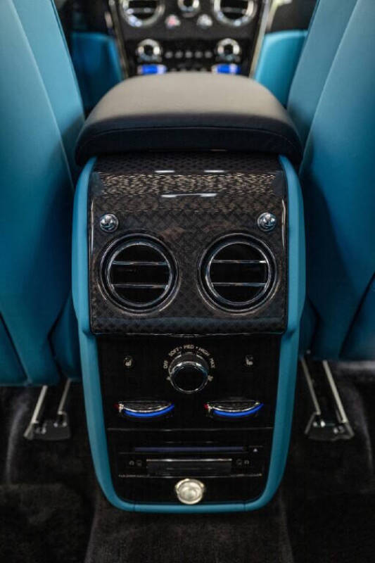 2024 Rolls-Royce Black Badge Cullinan