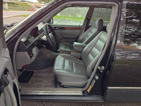 1994 Mercedes-Benz E-Class E 320