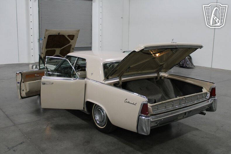 1963 Lincoln Continental