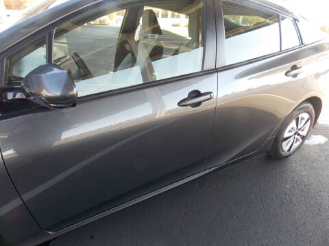 2018 Toyota Prius Three