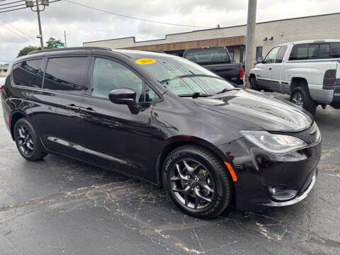 2018 Chrysler Pacifica Touring L