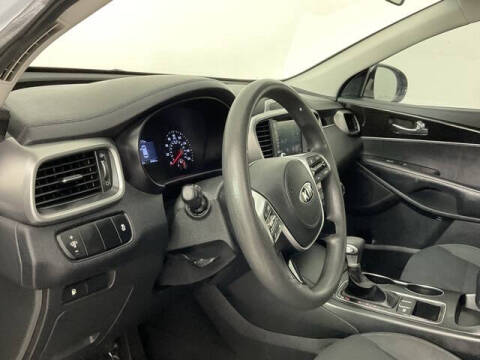 2020 Kia Sorento LX V6