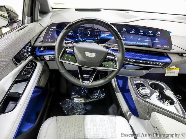 2026 Cadillac OPTIQ Premium Luxury