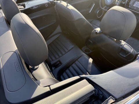 2013 Volkswagen Beetle Convertible