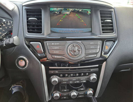 2017 Nissan Pathfinder S