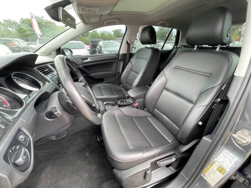 2020 Volkswagen Golf TSI