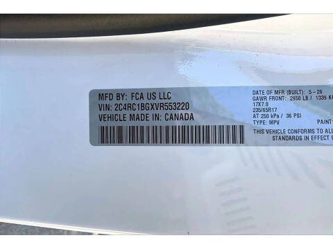 2027 Chrysler Pacifica Select