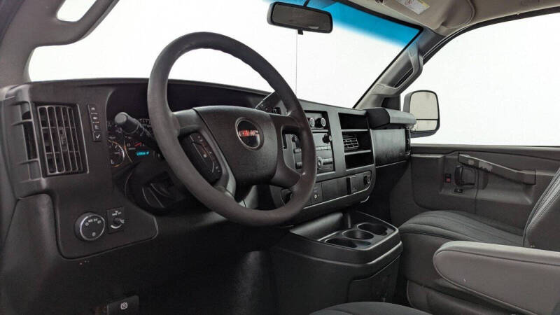 2018 GMC Savana 2500