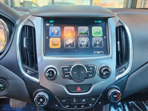 2017 Chevrolet Cruze LT Auto
