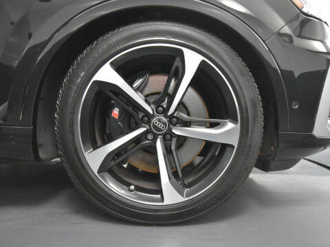 2024 Audi SQ7 4.0T quattro Premium Plus