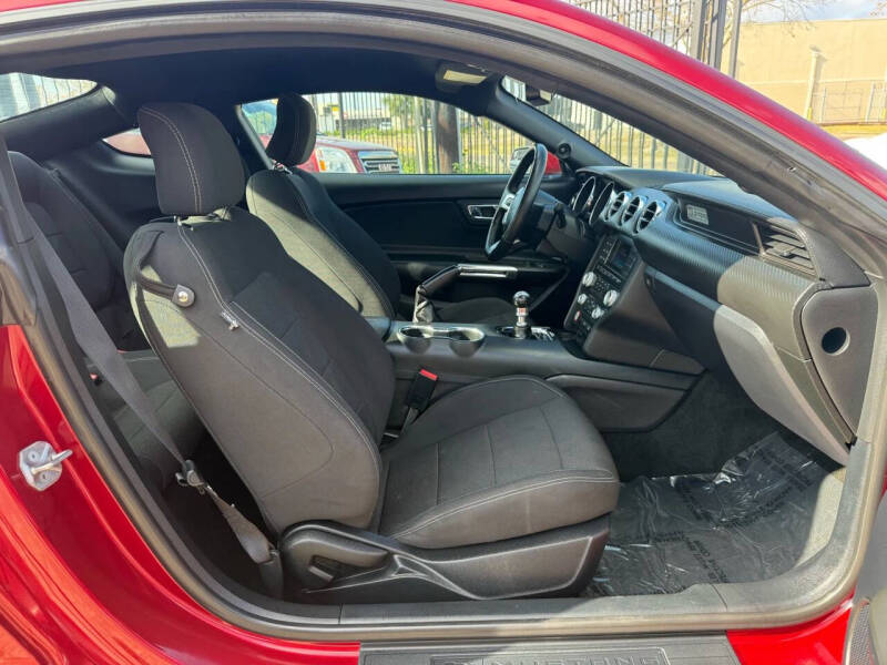 2015 Ford Mustang V6