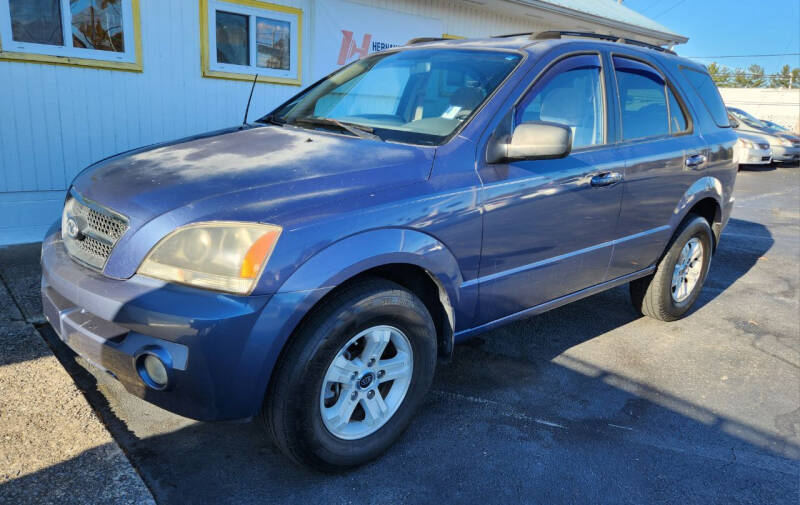 2005 Kia Sorento for sale at Hernandez Motors in Rocky Face GA