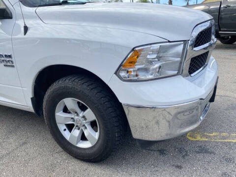 2024 RAM 1500 Classic SLT