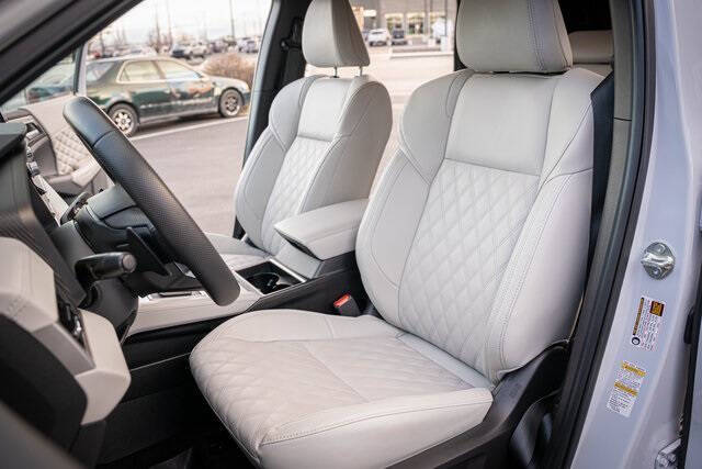 2023 Mitsubishi Outlander PHEV SEL