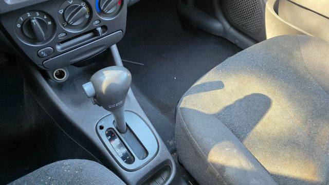 2002 Hyundai Accent GL