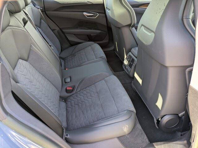 2023 Audi e-tron GT quattro Premium Plus