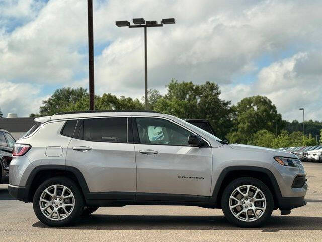 2023 Jeep Compass Latitude Lux