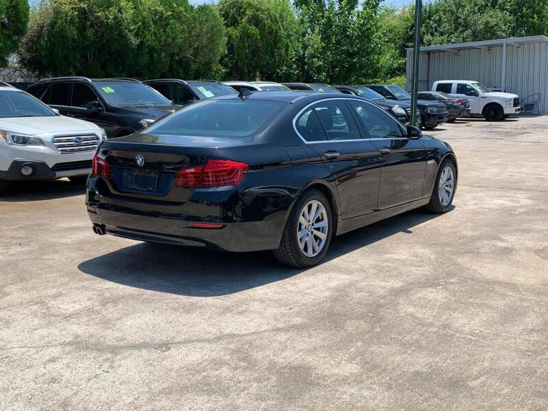 2016 BMW 5 Series 528i