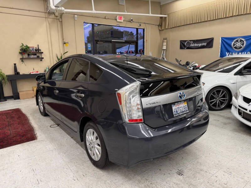 2012 Toyota Prius Plug-in Hybrid