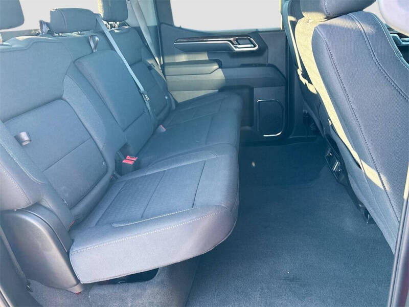 2025 GMC Sierra 1500 Elevation Standard