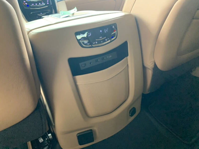 2018 Cadillac Escalade Platinum