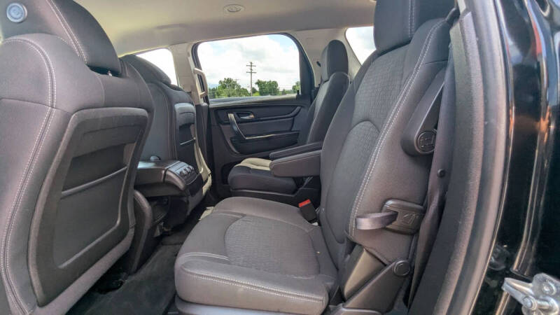 2016 GMC Acadia SLE-2