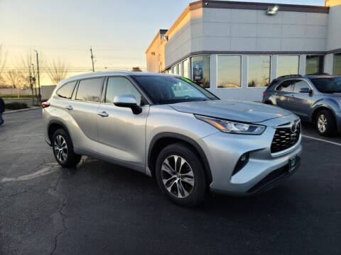 2020 Toyota Highlander for sale at AUTO POINT USED CARS in Rosedale MD