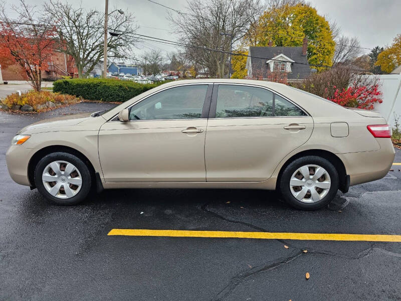 2008 Toyota Camry LE photo 4