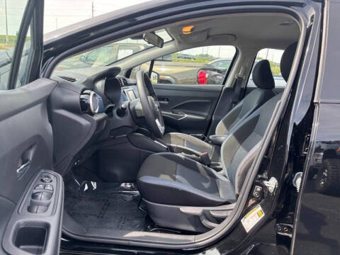 2025 Nissan Versa SV