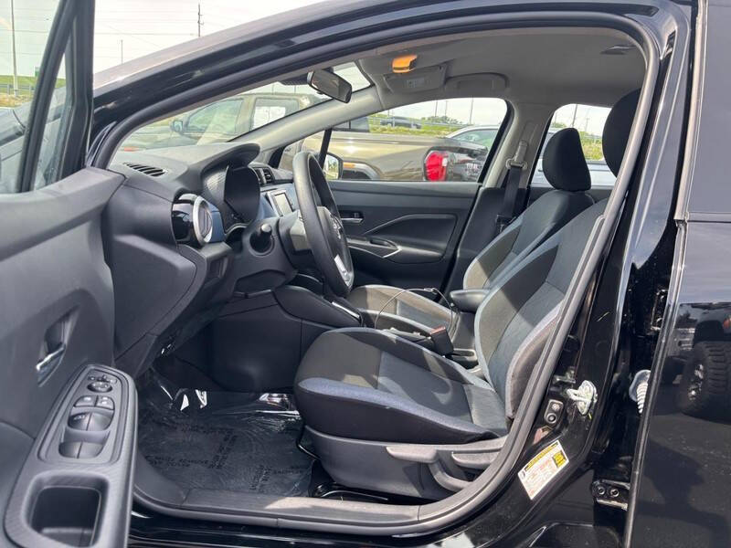 2025 Nissan Versa SV