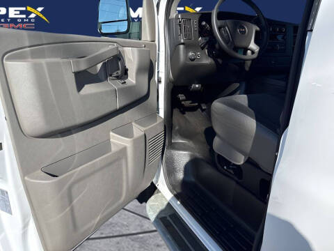 2023 GMC Savana 2500