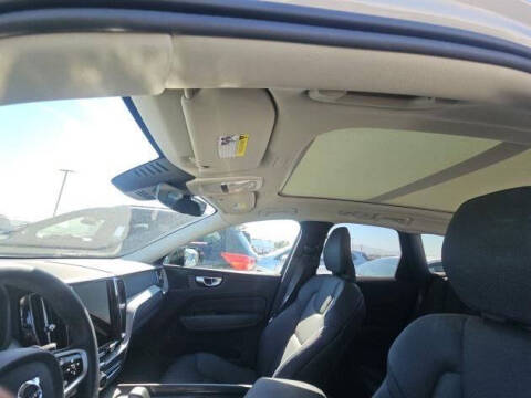 2025 Volvo XC60 B5 Plus Dark Theme