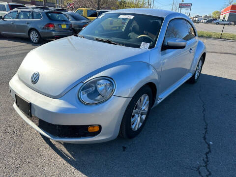 2014 Volkswagen Beetle for sale at Diana Rico LLC in Dalton GA