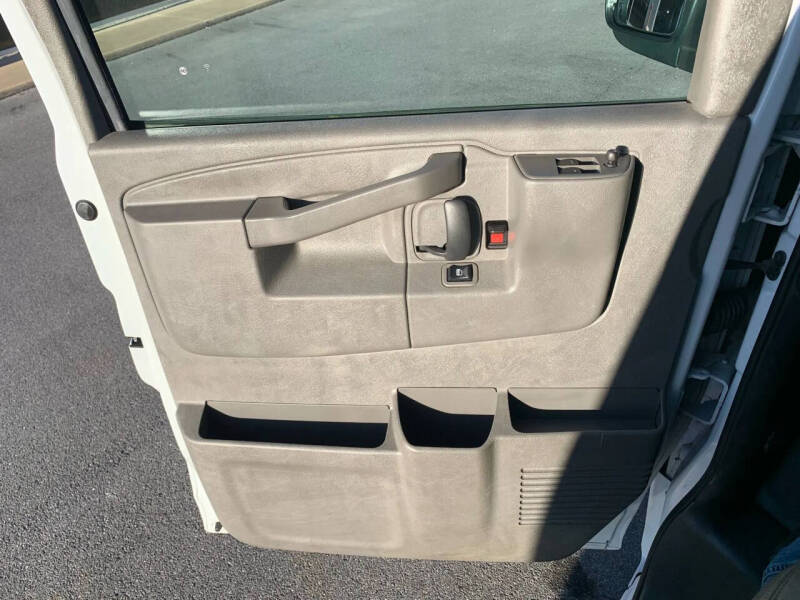 2021 Chevrolet Express 2500