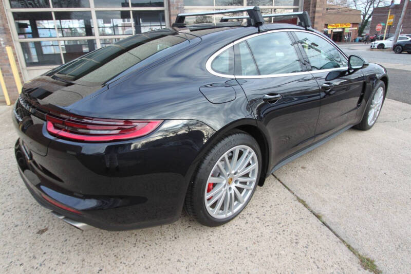 2017 Porsche Panamera Turbo