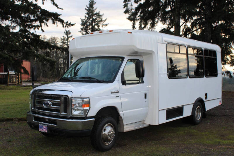 2015 Ford E-Series E-350 SD