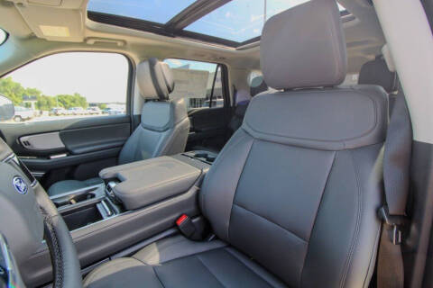2027 Ford Expedition MAX Active