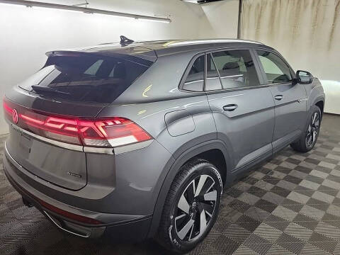 2024 Volkswagen Atlas Cross Sport SE 4Motion