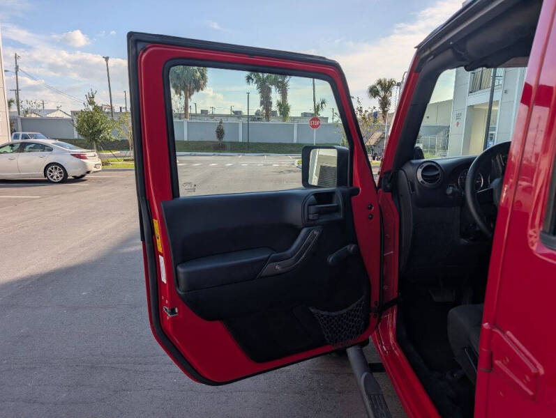 2012 Jeep Wrangler Unlimited Sport