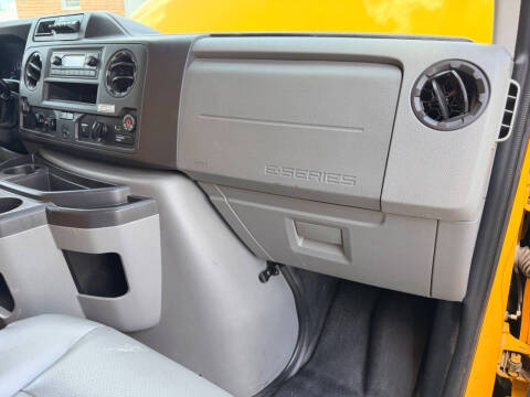 2022 Ford E-Series E-350 SD