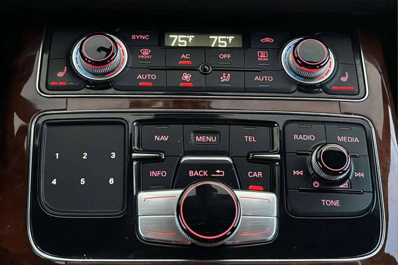 2011 Audi A8 quattro