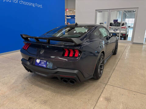 2025 Ford Mustang Dark Horse