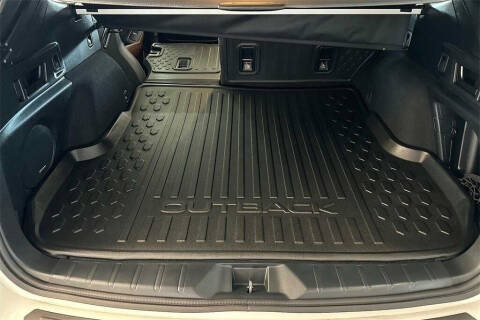 2022 Subaru Outback Touring XT