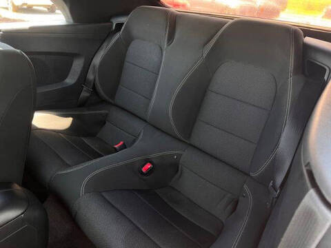 2015 Ford Mustang V6