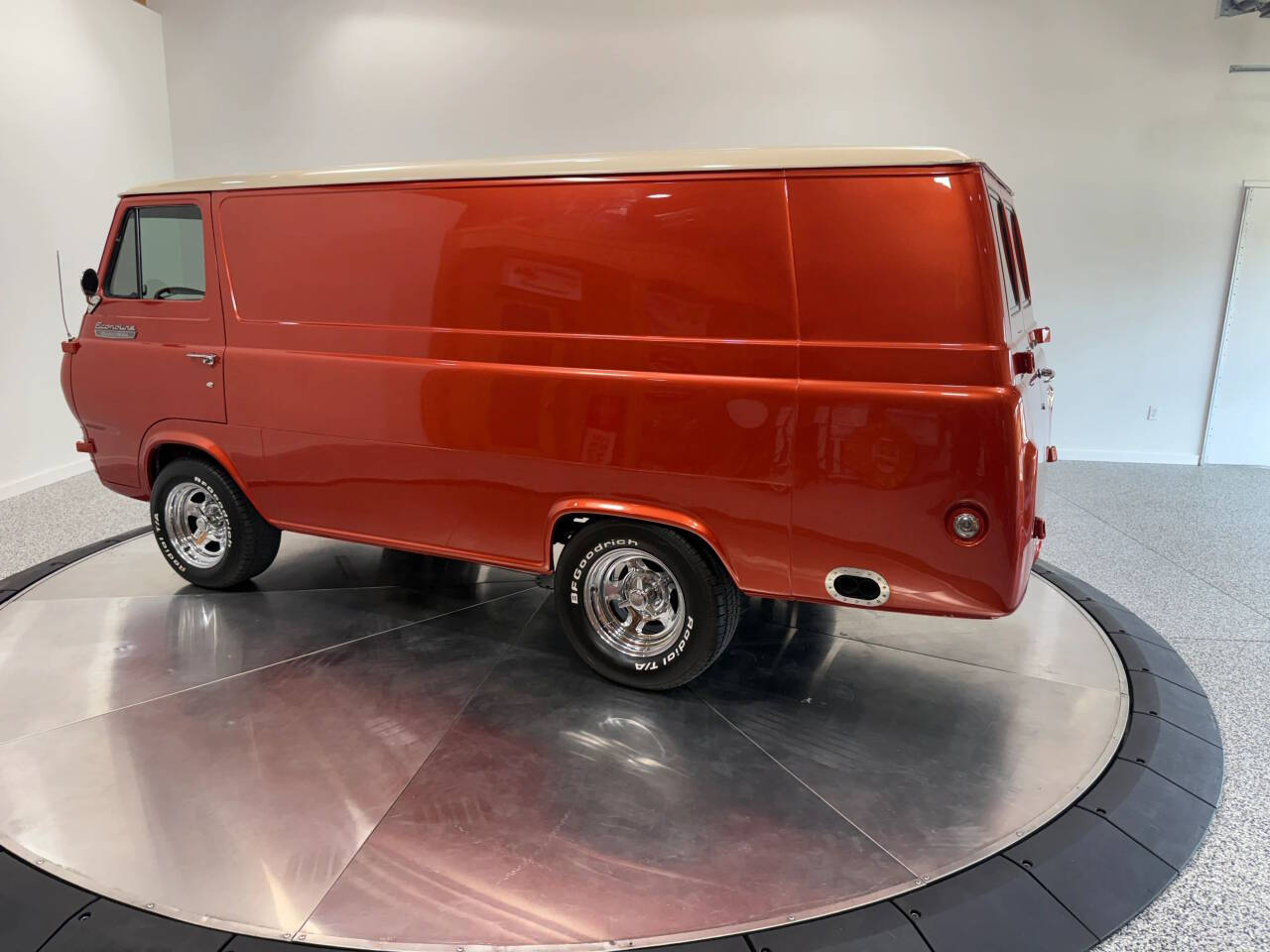 1966 Ford Econoline Supervan 7