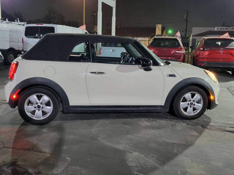 2017 MINI Convertible Cooper